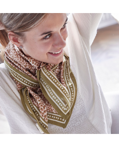 copy of BonheurDuJour- Foulard Indien Enfant - Coeur Sauvage Rose copy of BonheurDuJour- Foulard Indien Enfant - Coeur Sauvage Rose
