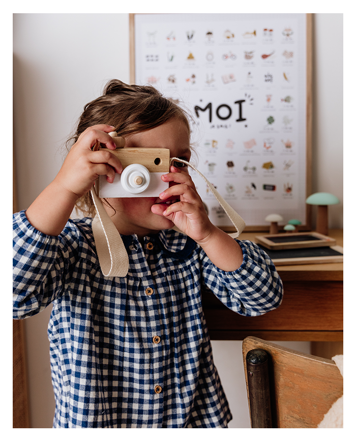 LES PETITES DATES - Affiche Moi je sais