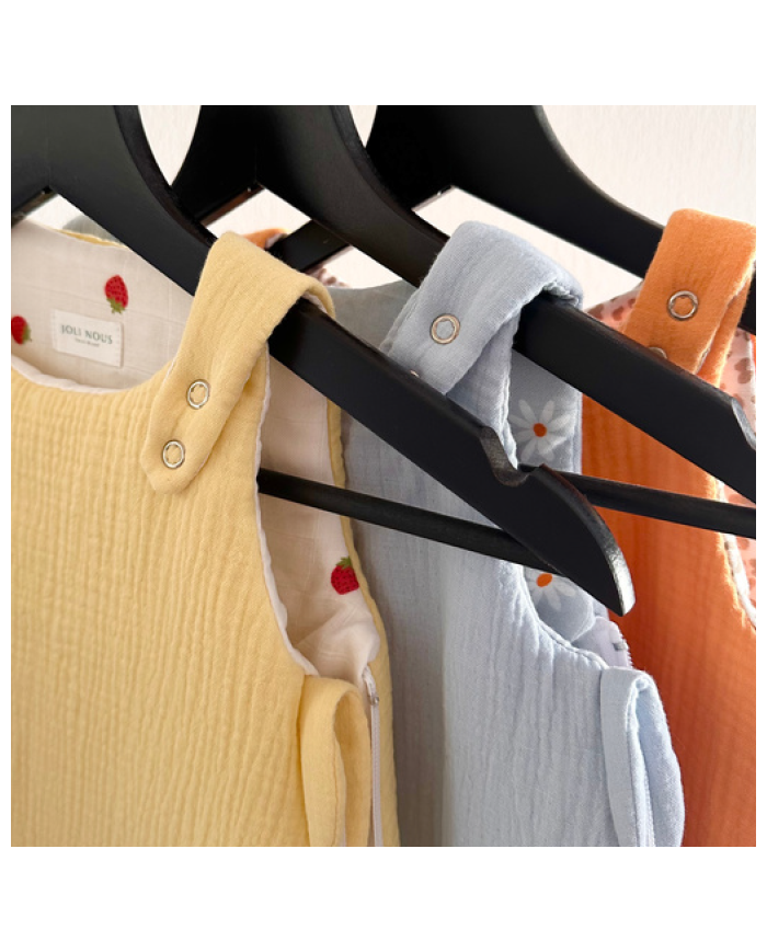 JOLI NOUS - Gigoteuse jaune et fraises réversible JOLI NOUS - Gigoteuse jaune et fraises réversible