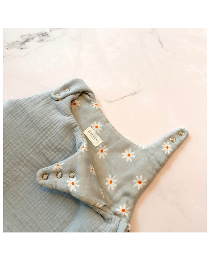 JOLI NOUS - Gigoteuse bleue ciel et marguerites réversible