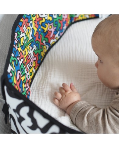 ETTA LOVES x Keith Haring - Frise d'éveil réversible en coton bio ETTA LOVES x Keith Haring - Frise d'éveil réversible en coton bio