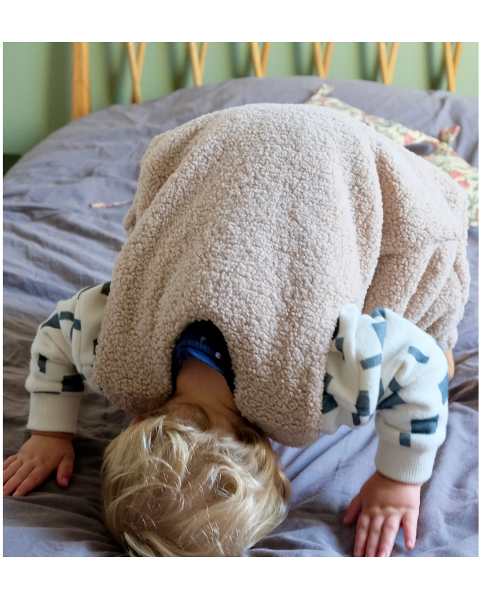 TANTE REINE - Gigoteuse à pieds - Teddy