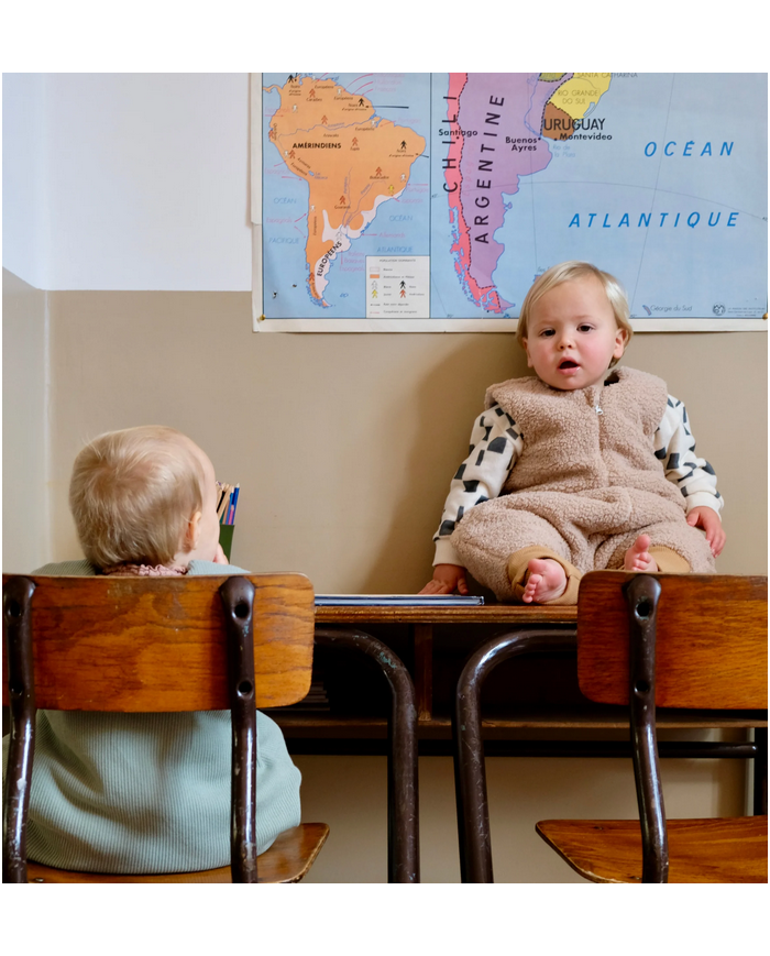 TANTE REINE - Gigoteuse à pieds - Teddy